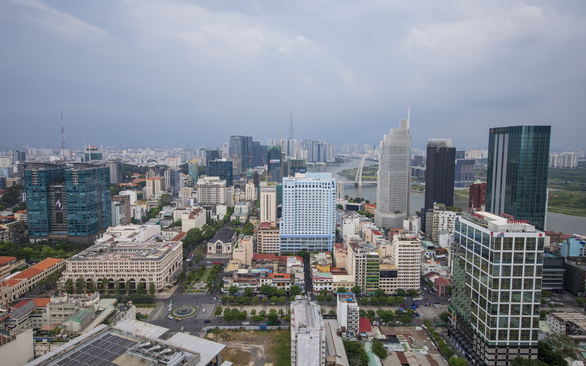 TP.HCM dat muc tieu tang truong 6,5% quy I hinh anh