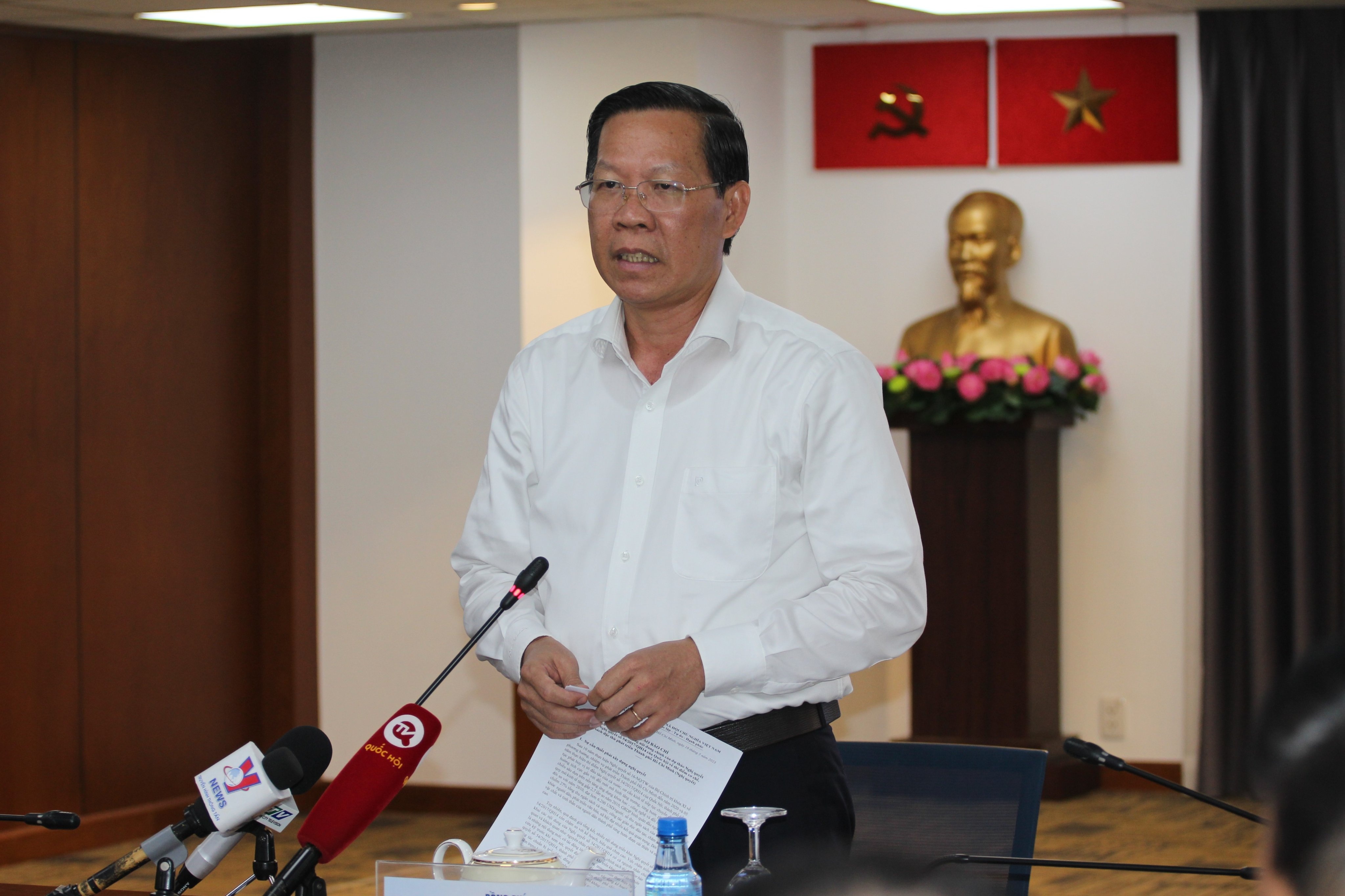 kinh te tp.hcm anh 1