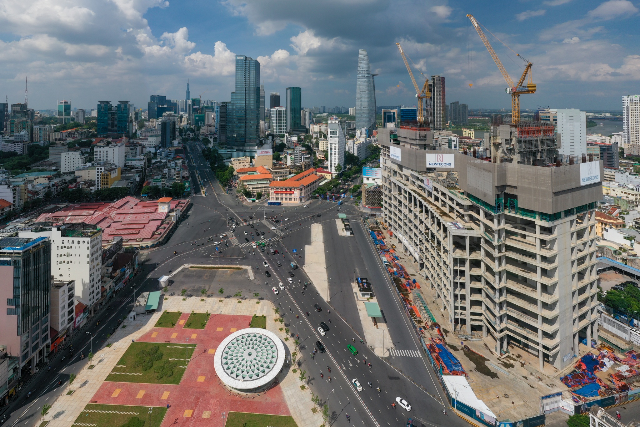 thau tom,  m&a,  bat dong san anh 2