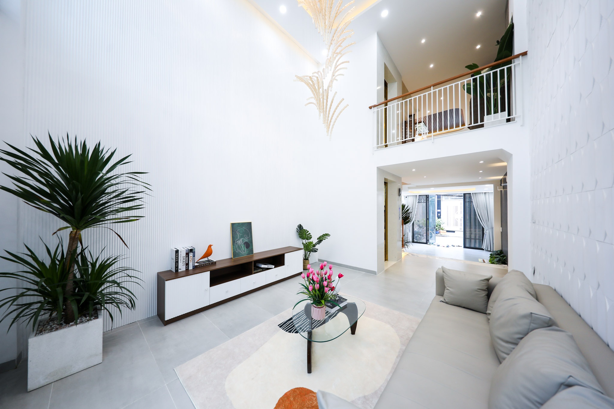 thi truong bat dong san anh 3