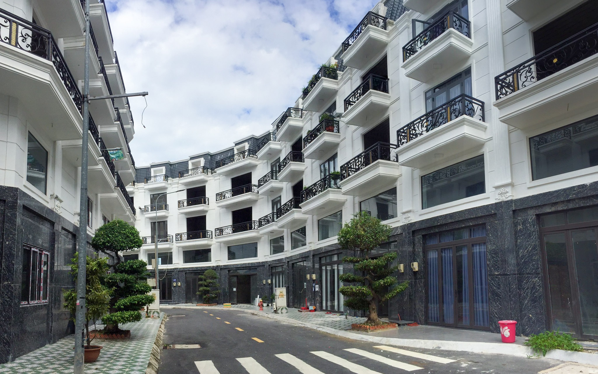 nha pho du an,  nha pho trung tam anh 7