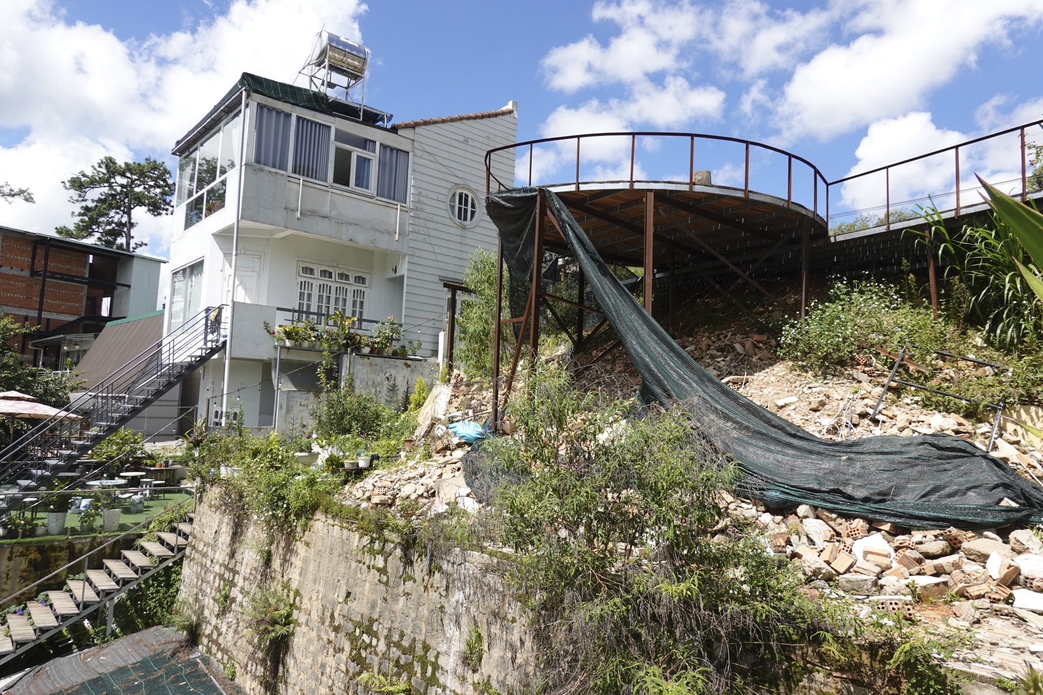 sat lo da lat anh 11