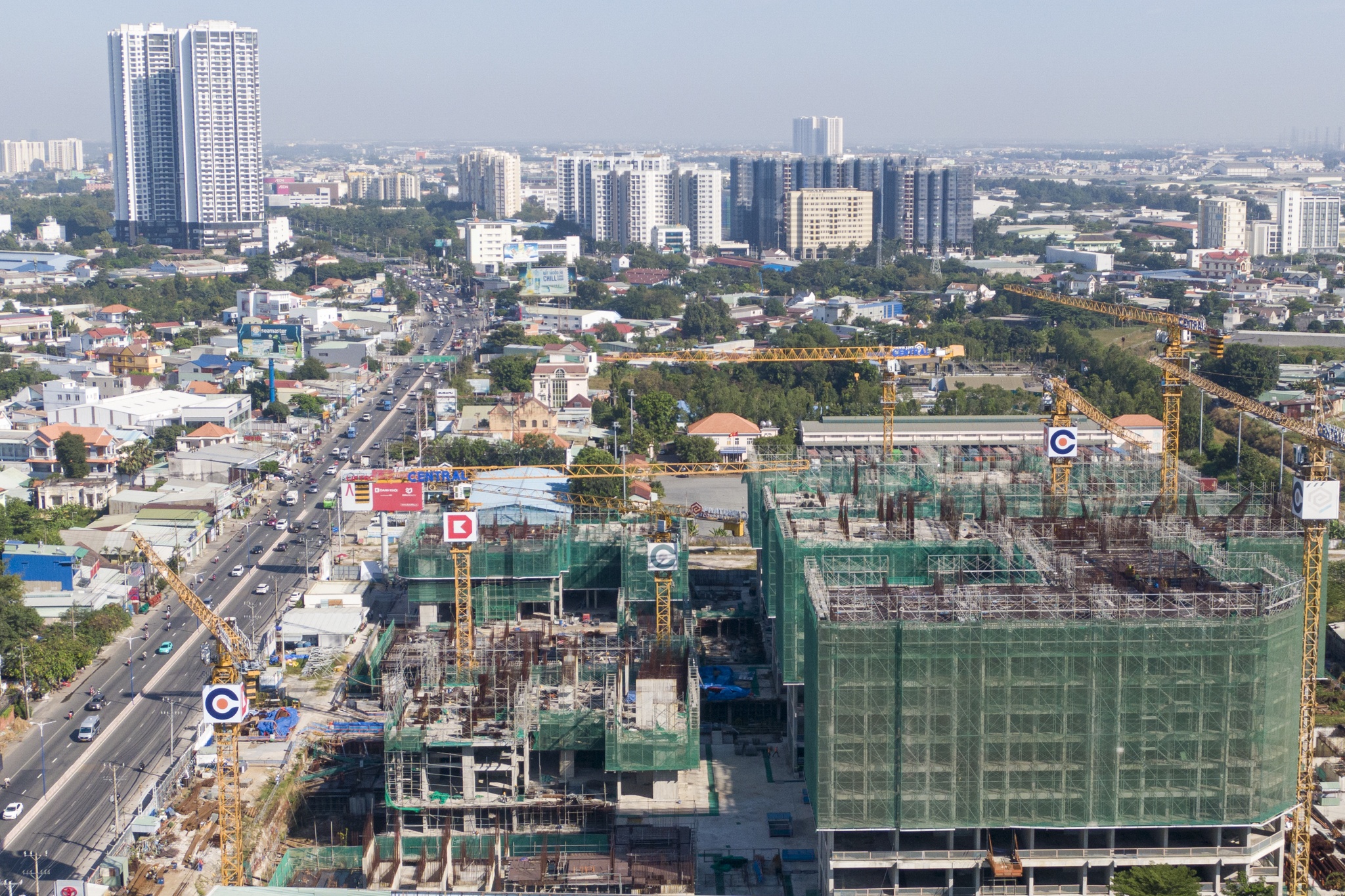 Binh Duong: Doan duong cu 400 m lai co 1 du an can ho moc len hinh anh