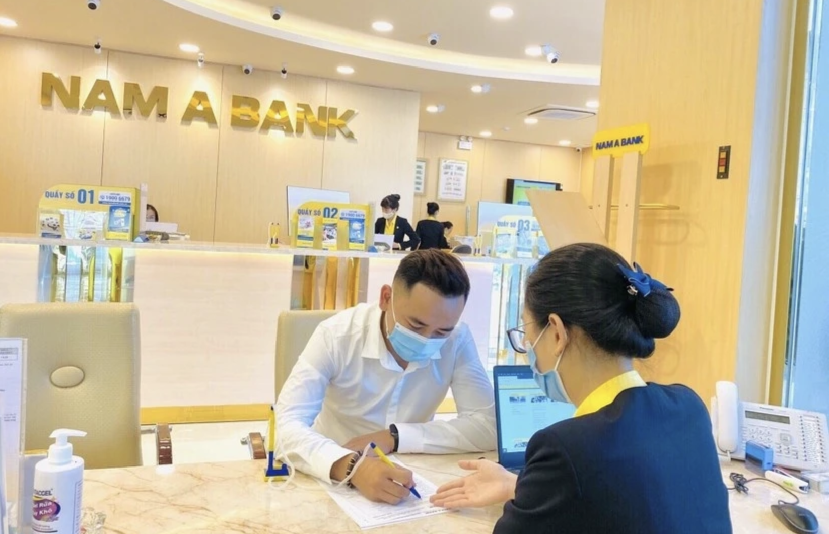 TP.HCM lam ro vu NamABank lam lo thong tin tin dung cua khach hinh anh