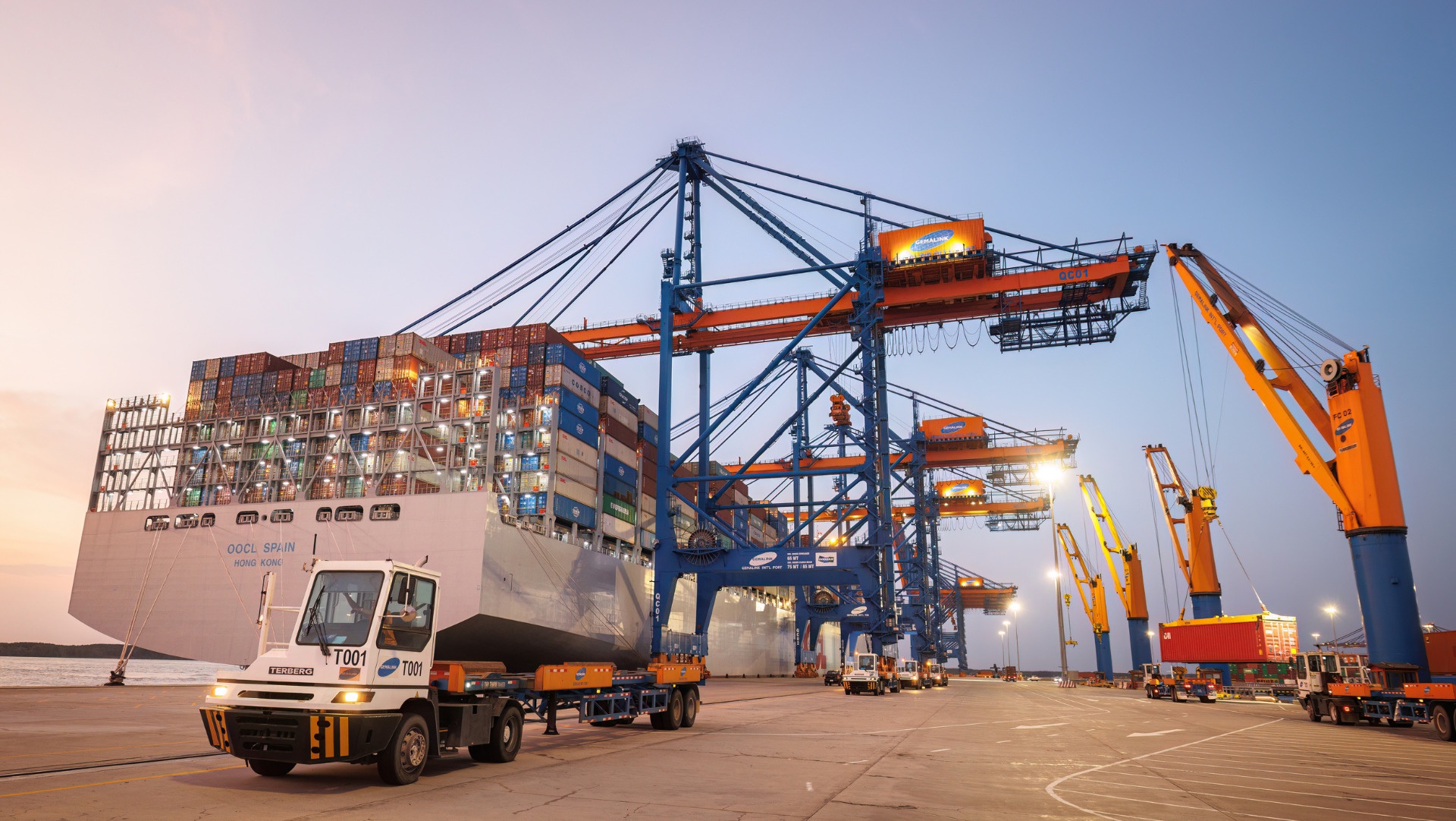 Gemadept sap chi thuong hon 300 ty dong cho nhan vien xuat sac hinh anh