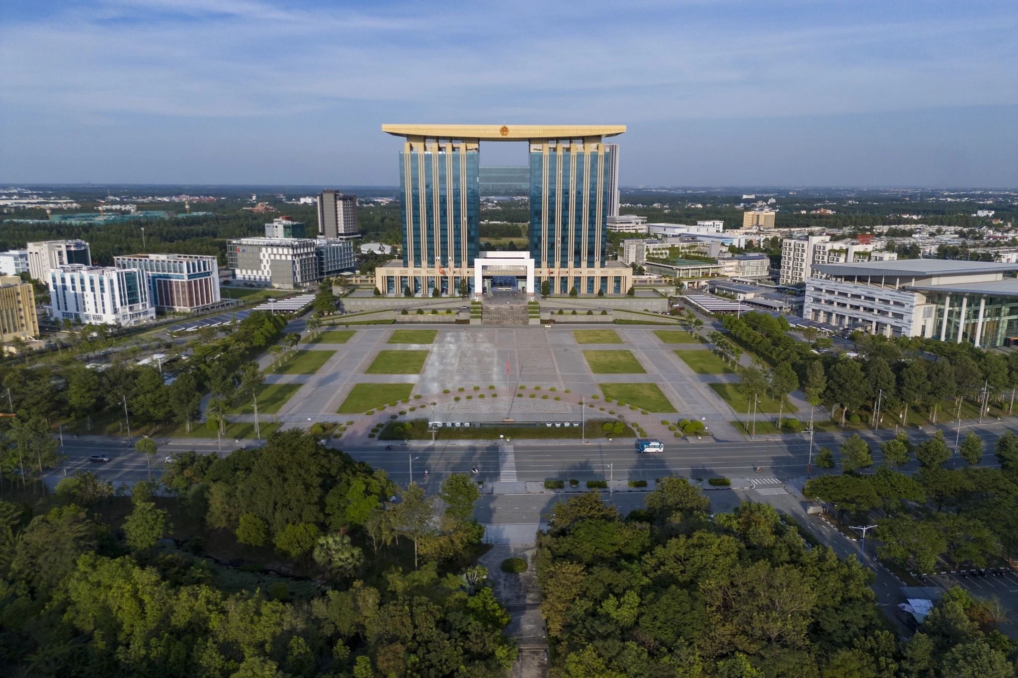 Binh Duong ban de an dau gia 59 khu dat, thu hon 560.000 ty dong hinh anh