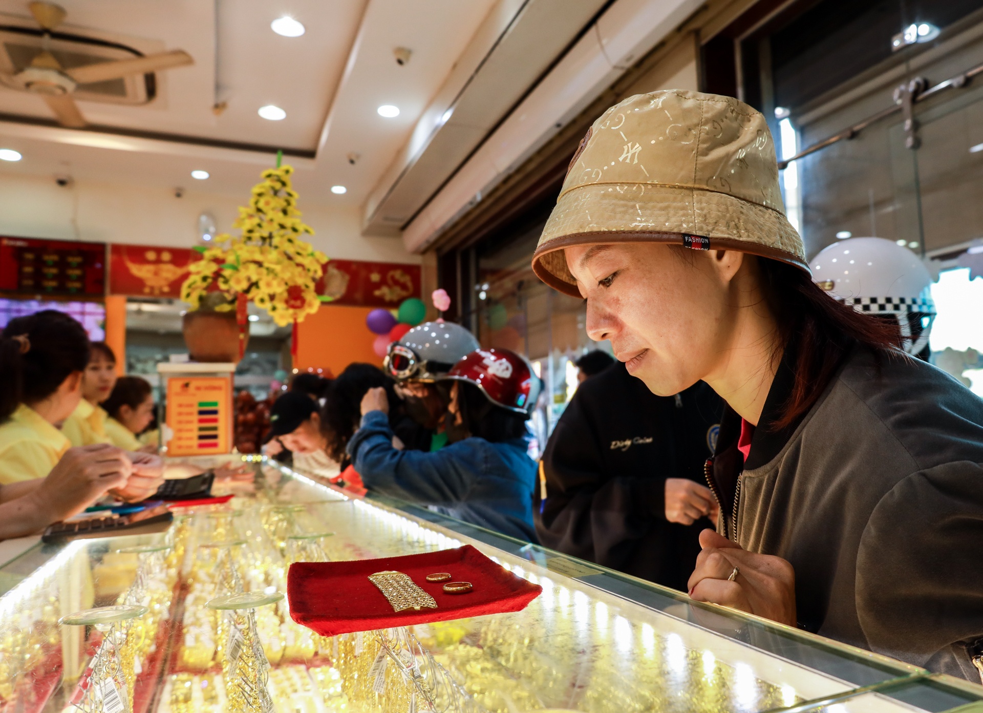 gia vang hom nay anh 11