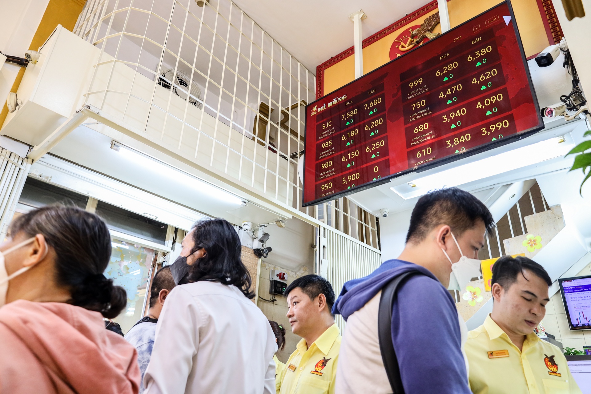 gia vang hom nay anh 9