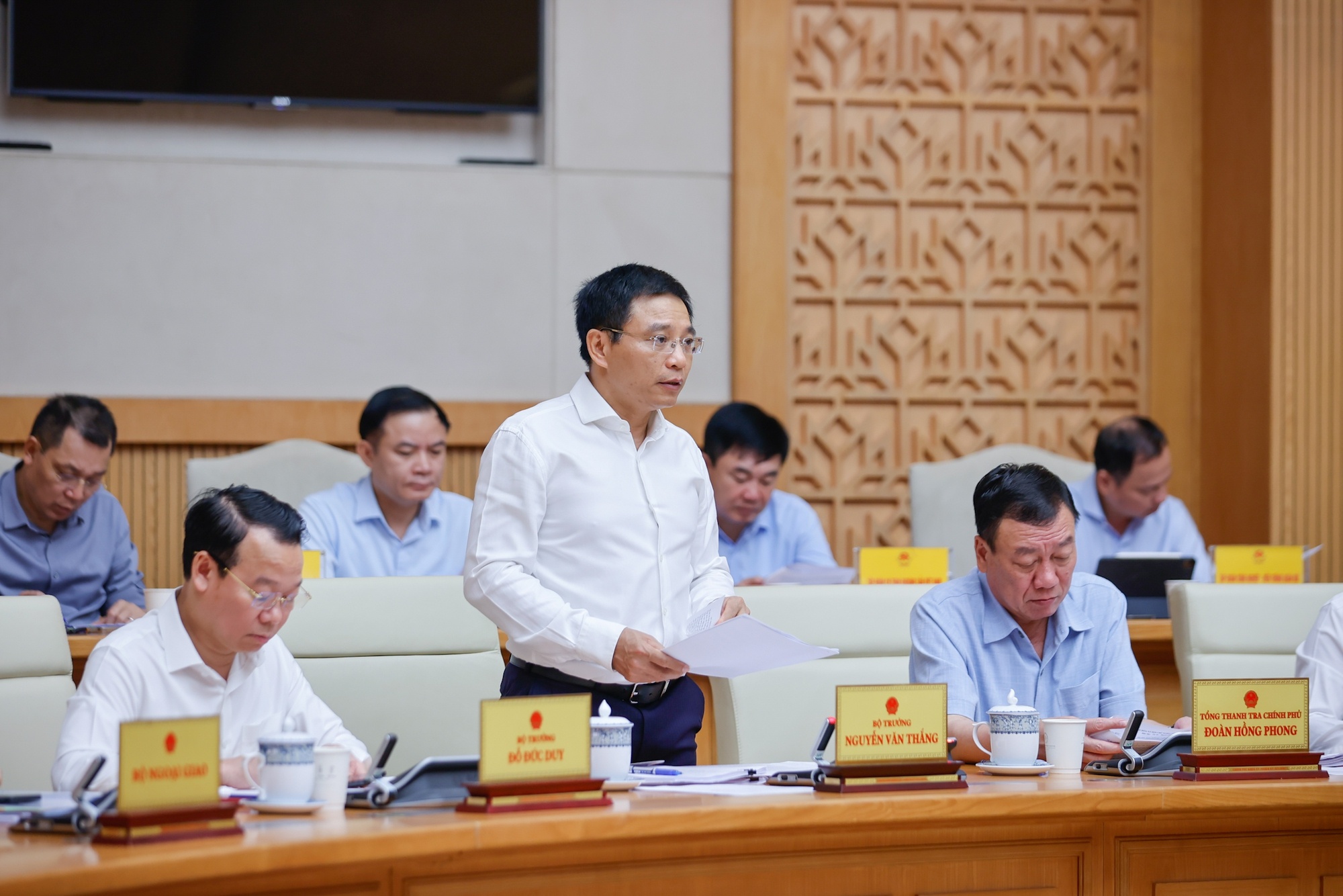 xuat nhap khau tang manh anh 1