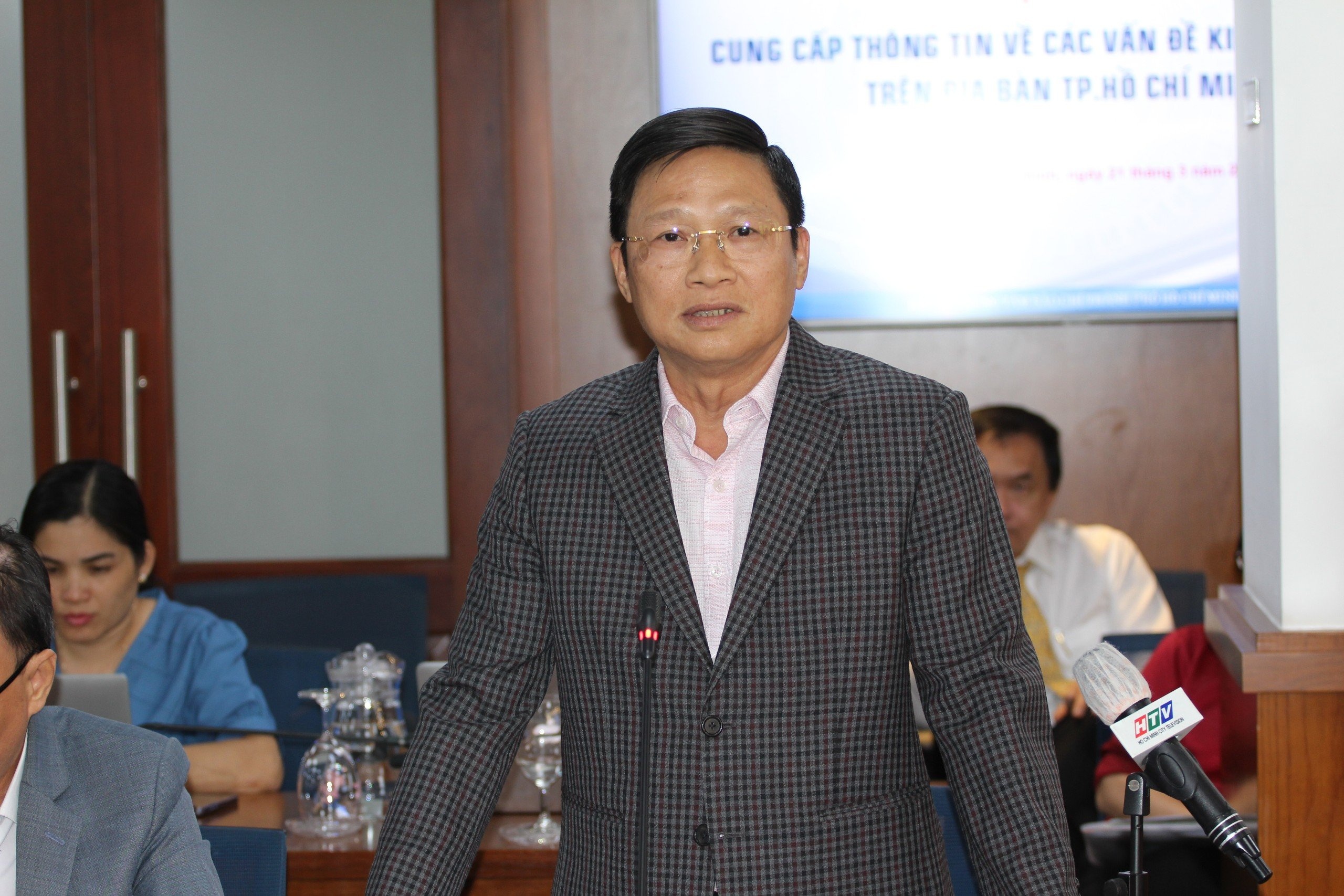 ngan hang nha nuoc anh 1