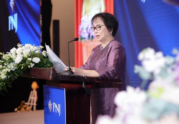 Co phieu PNJ dao chieu ngoan muc hinh anh