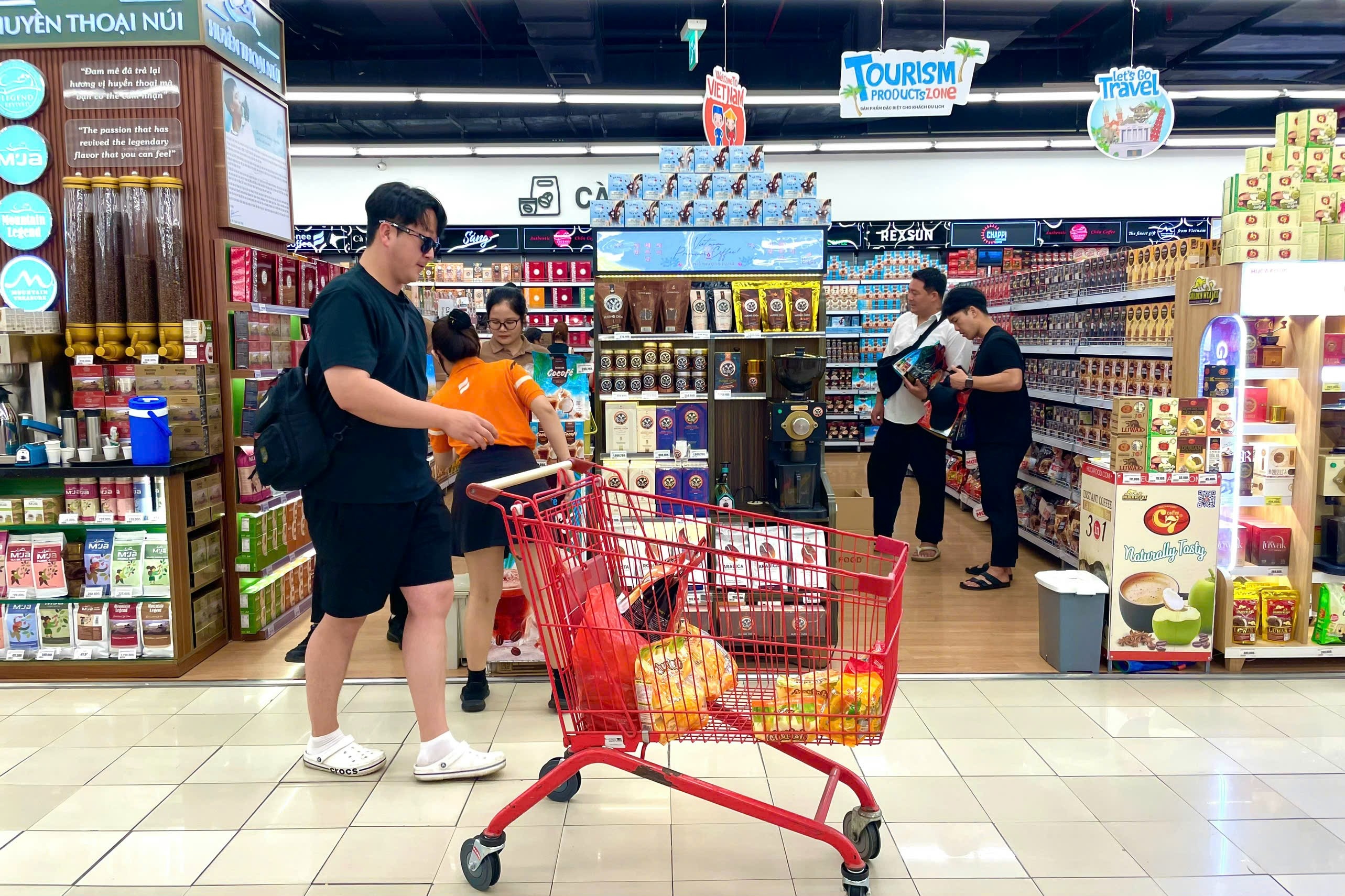 lotte mart sai pham,  sieu thi quan 7 anh 8