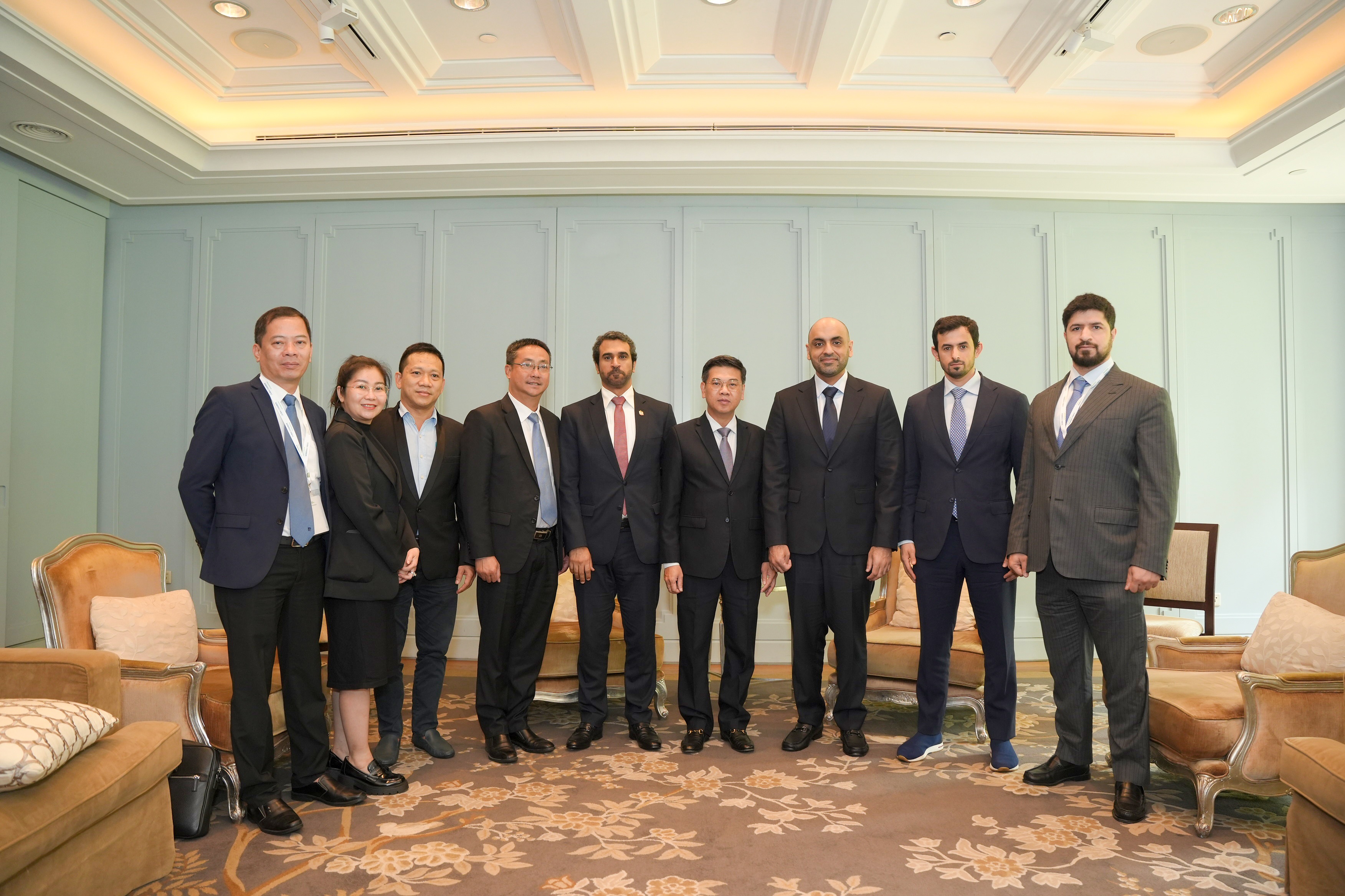 thi truong dubai,  xuat khau sang dubai anh 1