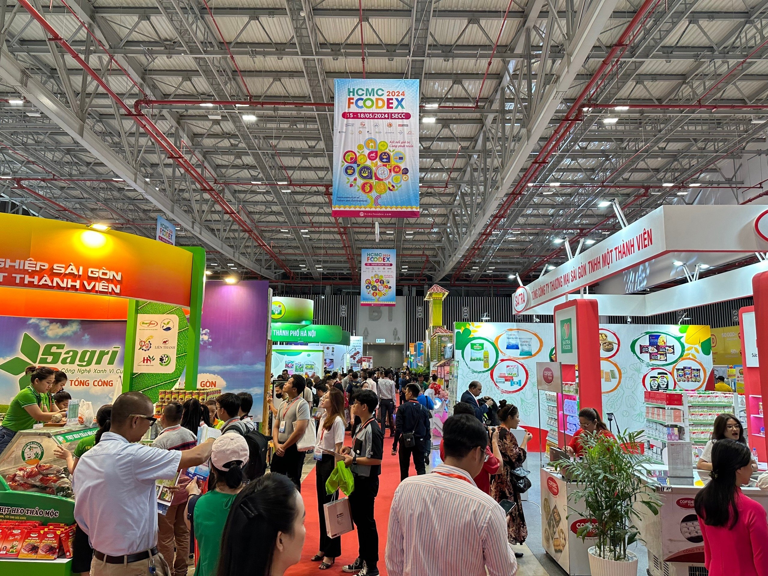 Gan 400 doanh nghiep tham gia trien lam quoc te tai TP.HCM hinh anh