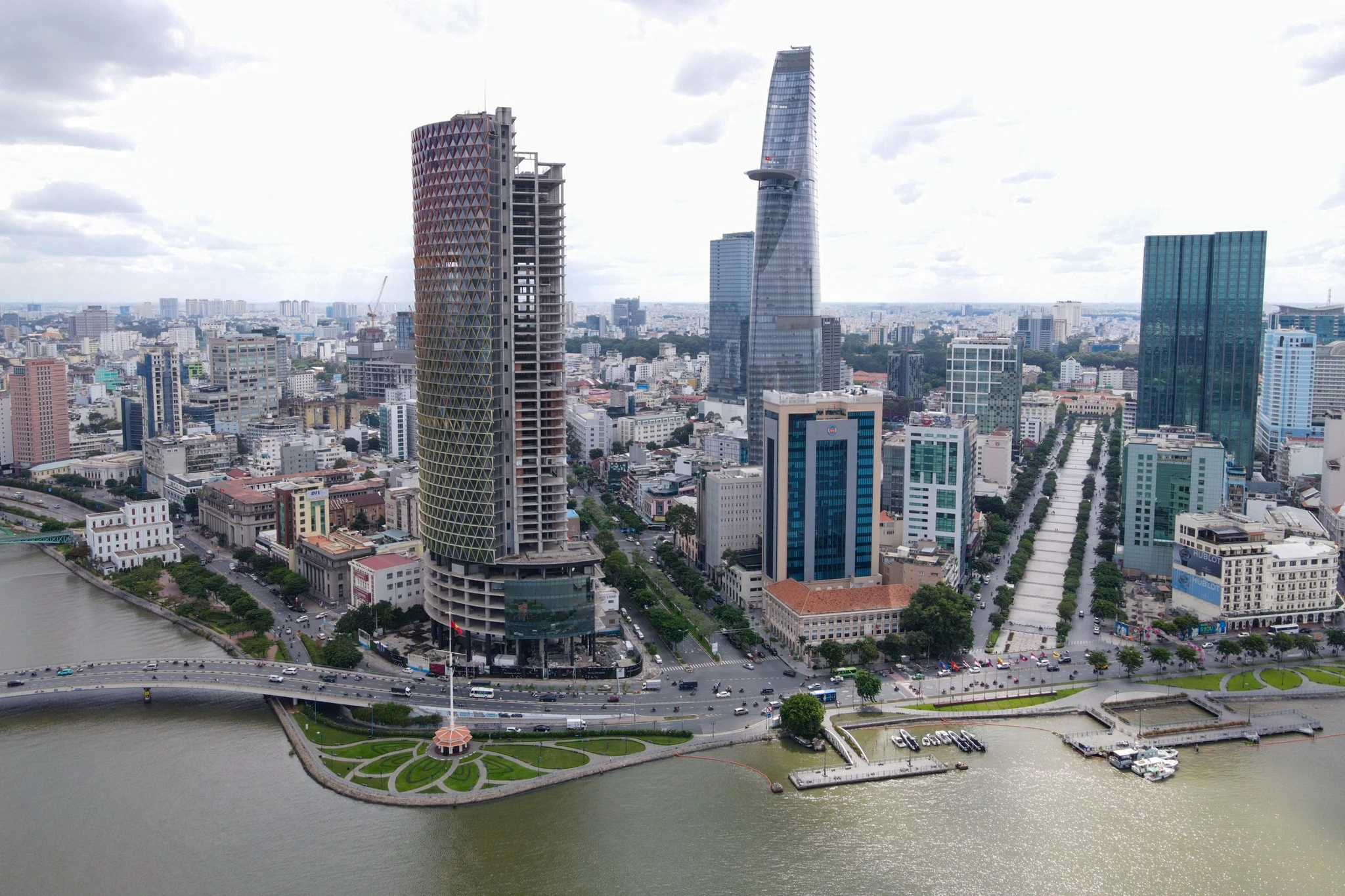 Masterise Homes,  gia nha tphcm,  dkra,  cbre anh 2