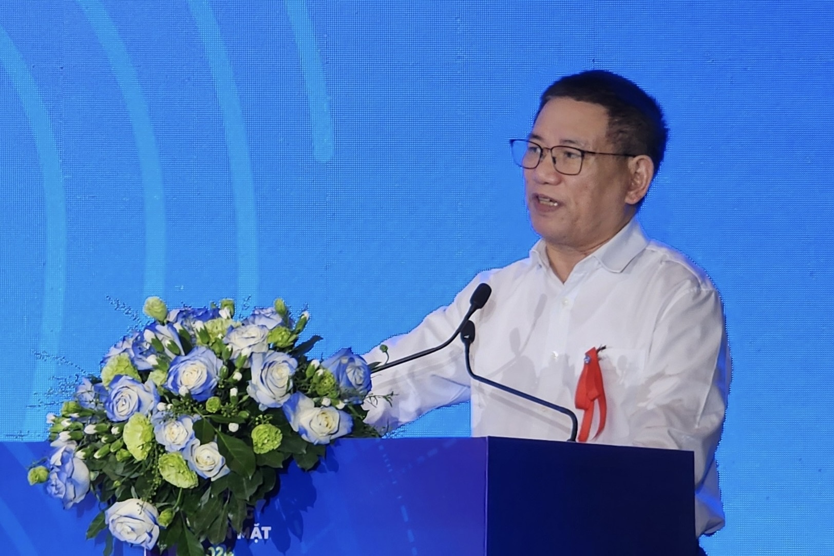 Nha nuoc thanh ly xe cho tien khi thanh toan khong tien mat gia tang hinh anh