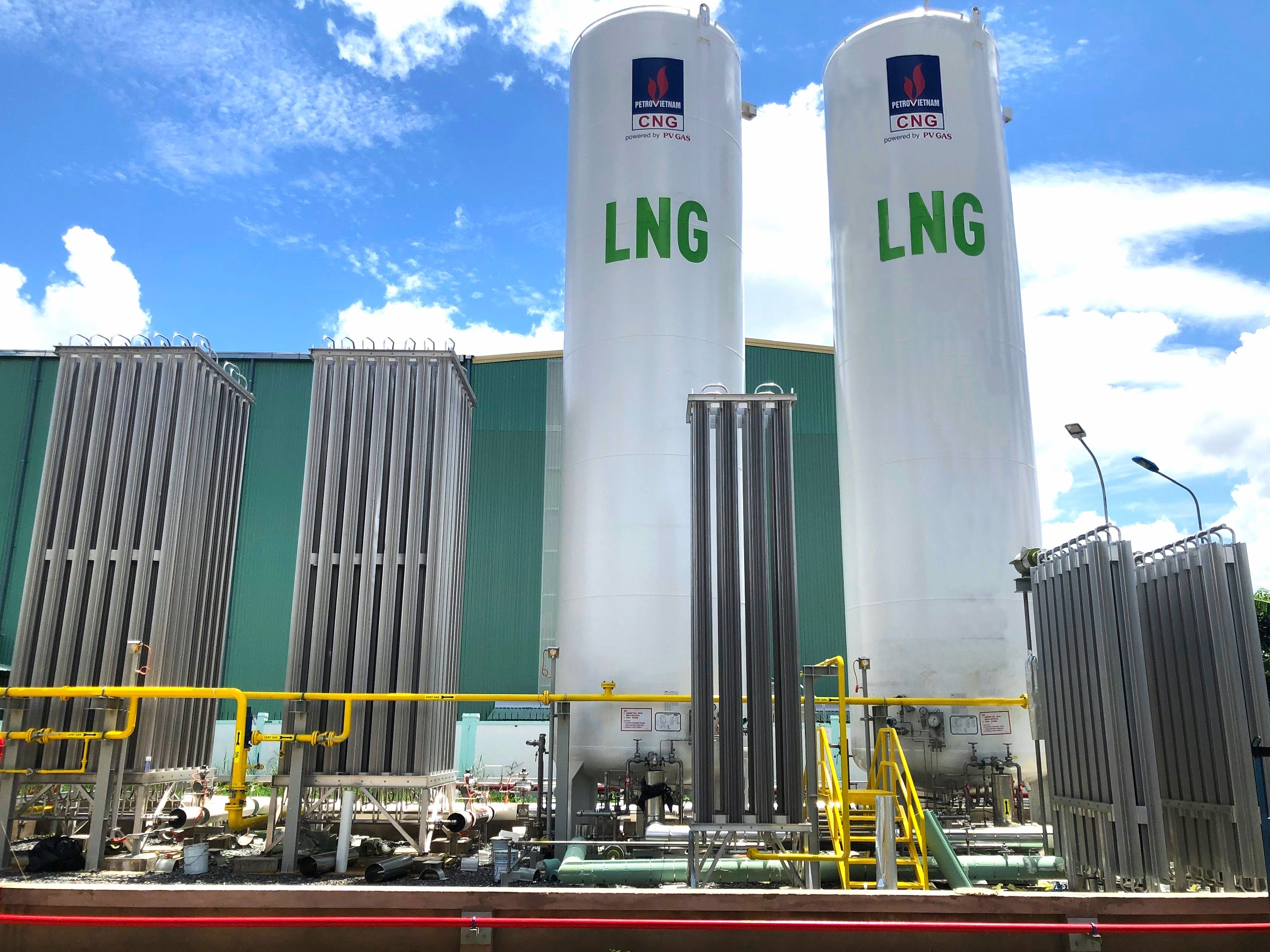 PV GAS CNG: 17 nam vung vi the tien phong ve cung cap khi thien nhien hinh anh