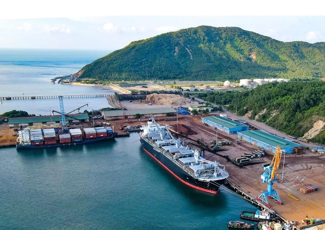 Cong ty con cua Vinhomes se xay khu cong nghiep 13.200 ty o Vung Ang hinh anh