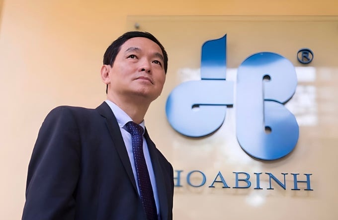 Xay dung Hoa Binh sang UPCoM tu 18/9, hua tro lai HoSE sau 2 nam hinh anh