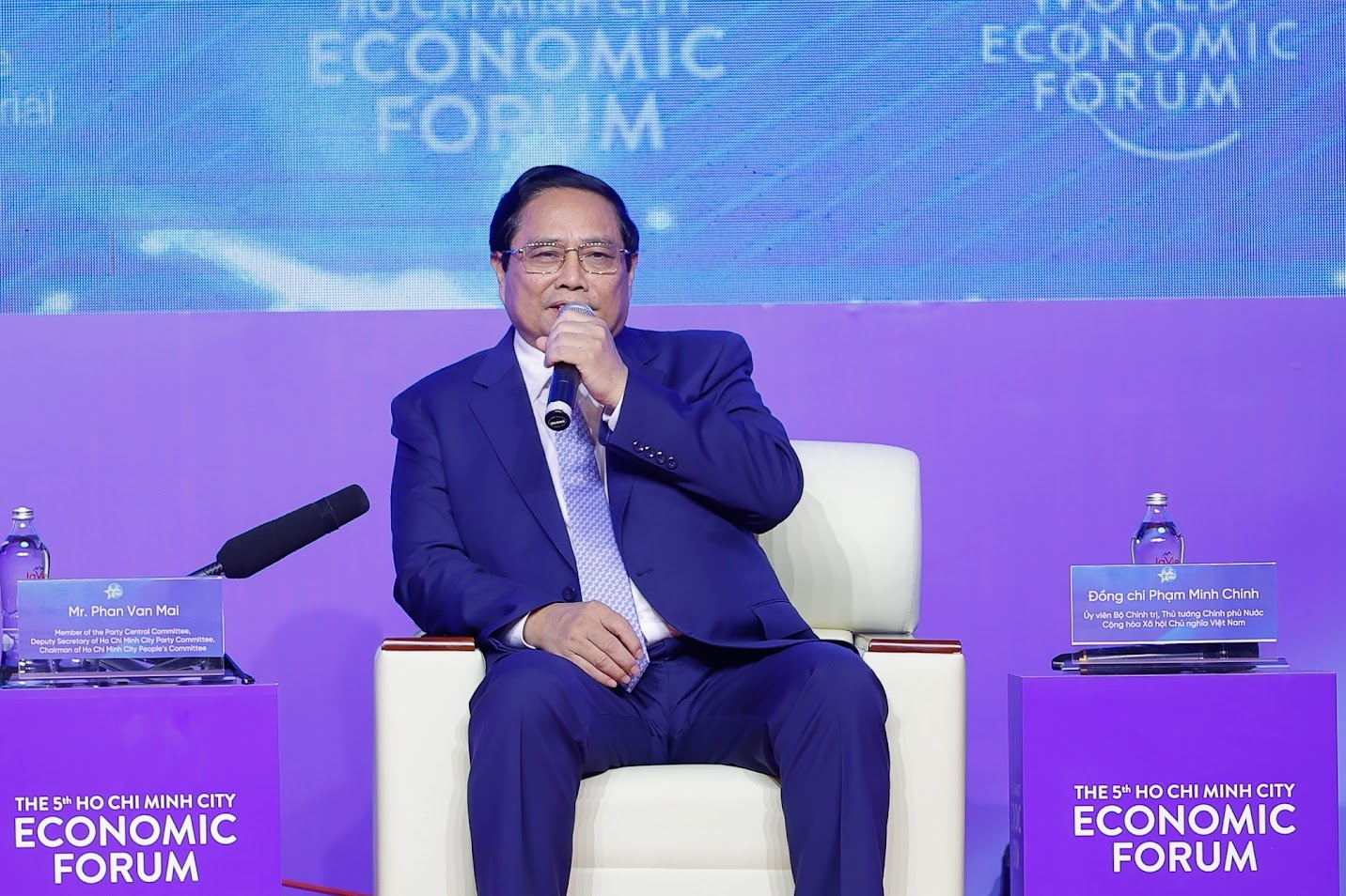 'Dat cau hoi voi Thu tuong la de nhat' hinh anh