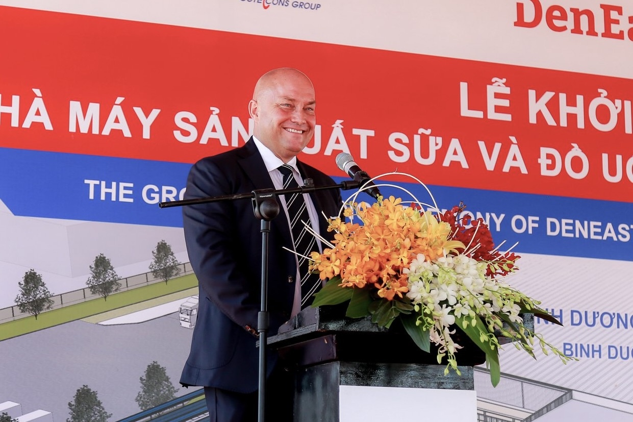 Sep ngoai tai Tap doan Loc Troi xin nghi chi sau 2 thang hinh anh