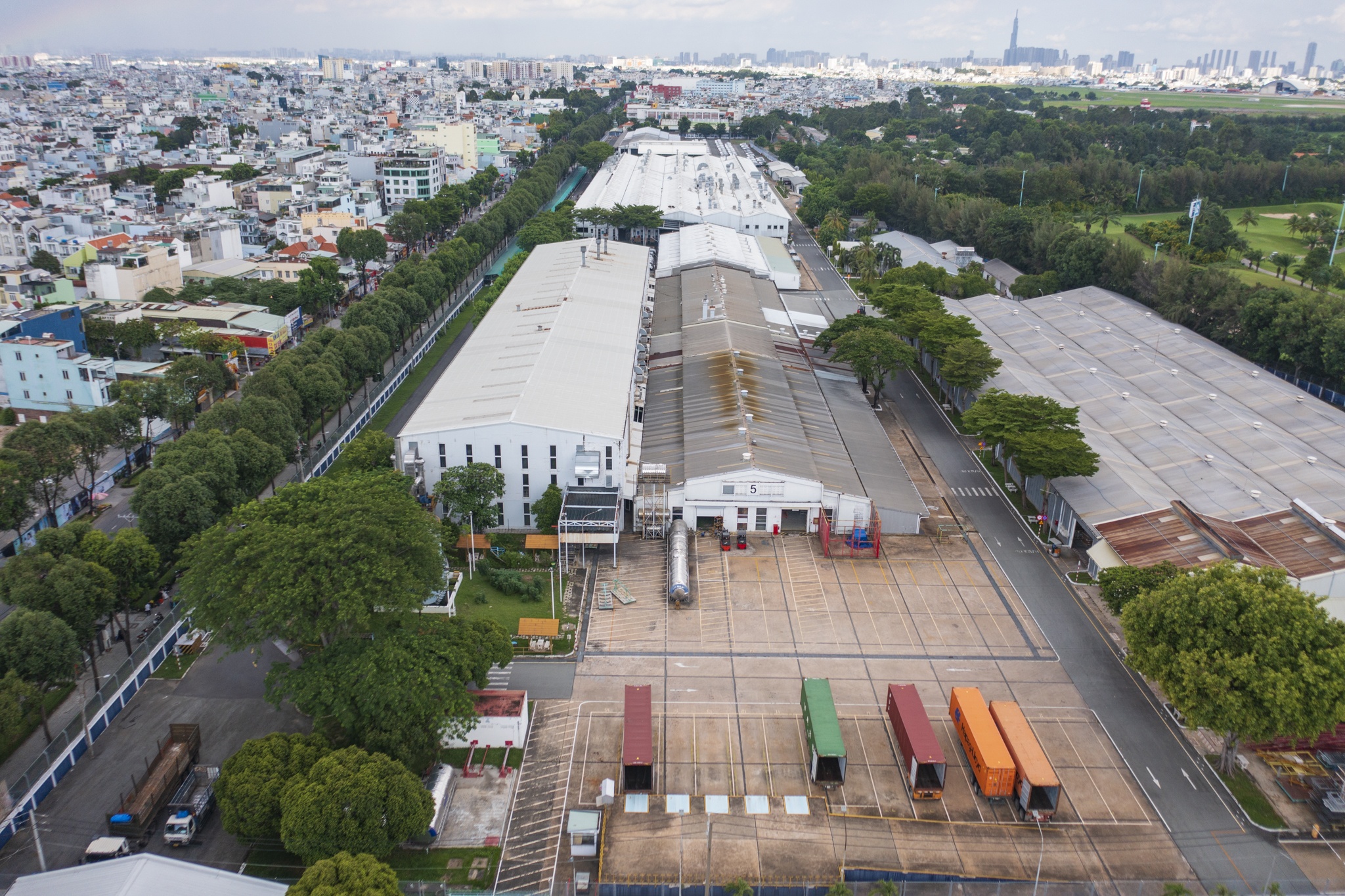 Nha may Mercedes o TP.HCM duoc gia han them 5 nam hinh anh