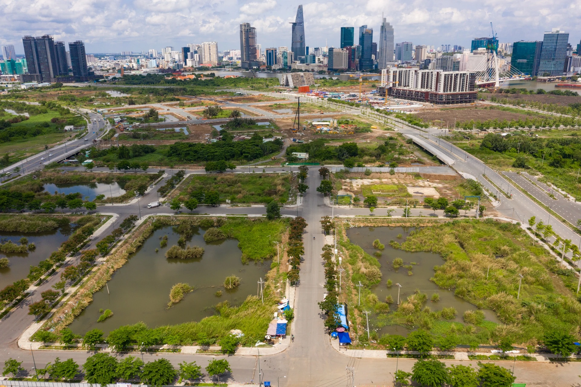 TP.HCM sap dau gia lai lo dat 'vang' bi bo coc o Thu Thiem hinh anh