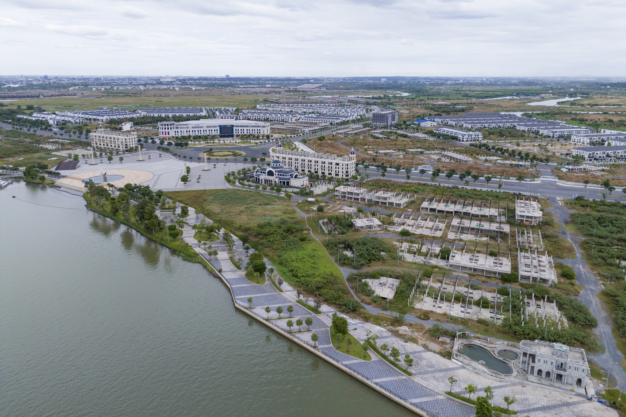 Chu dau tu Aqua City thay doi lai suat 2 lo trai phieu hinh anh