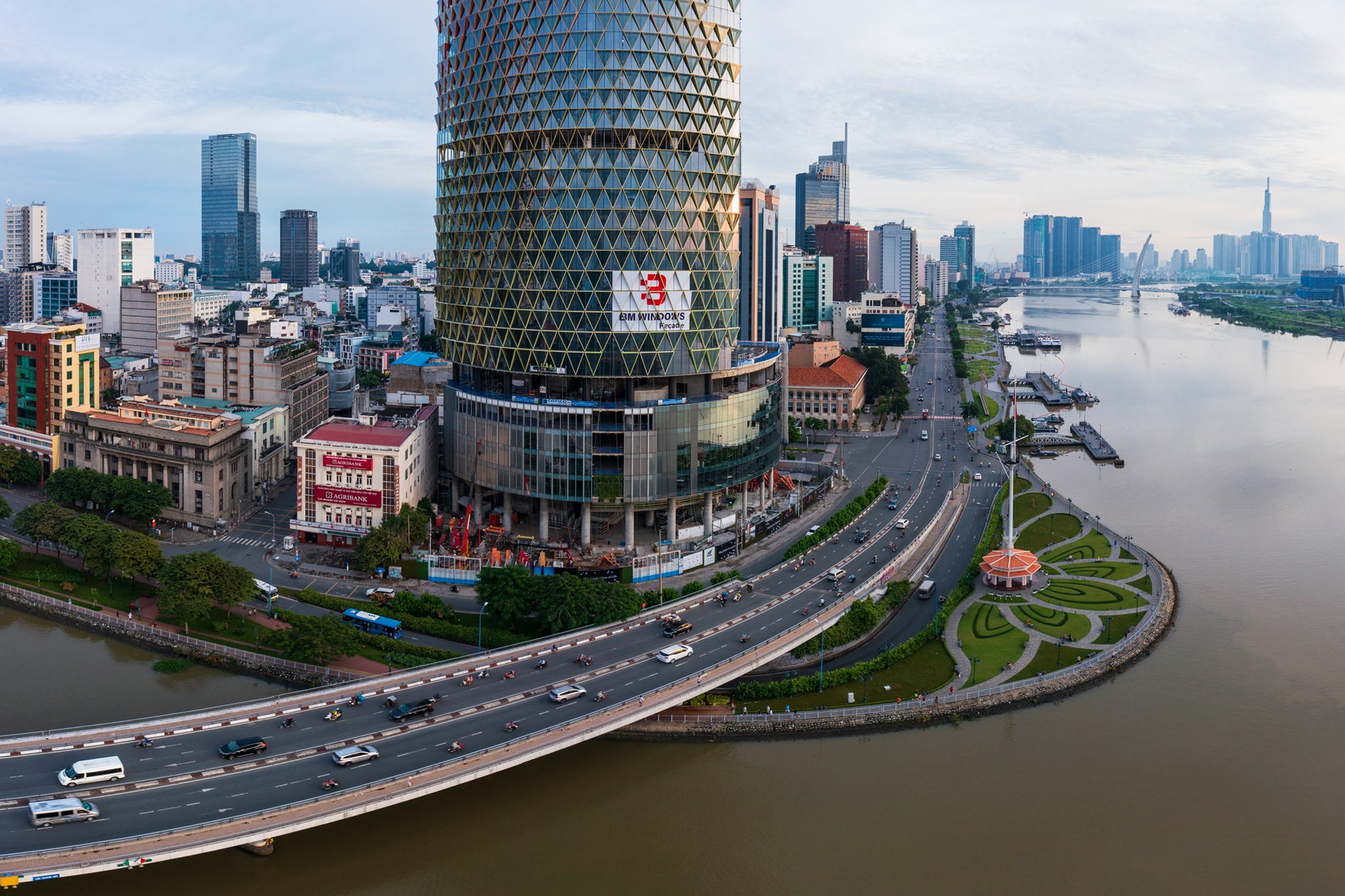 Moi dinh gia du an Saigon One Tower hinh anh