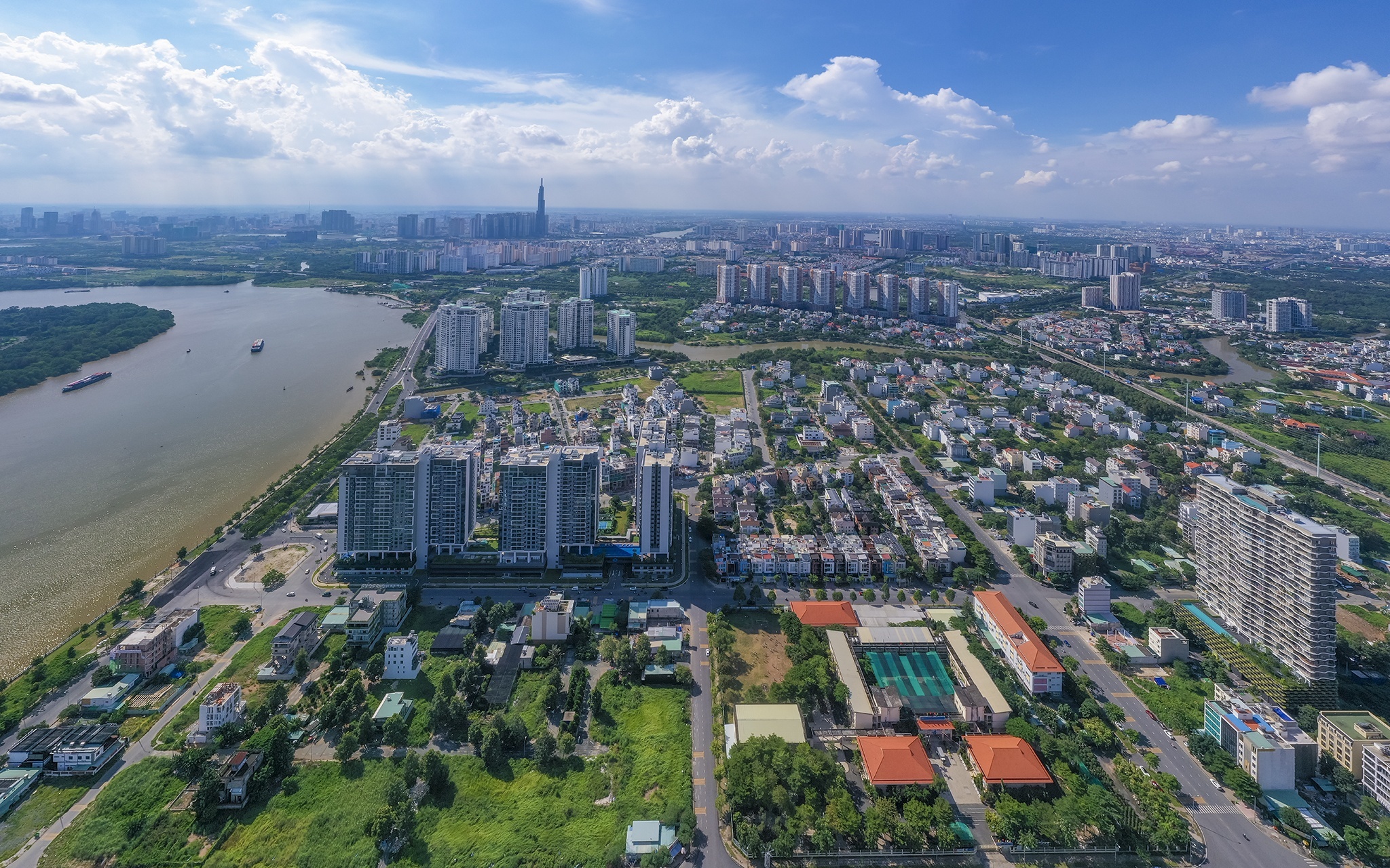 Thang Long Real Group,  M&A,  Savills anh 1