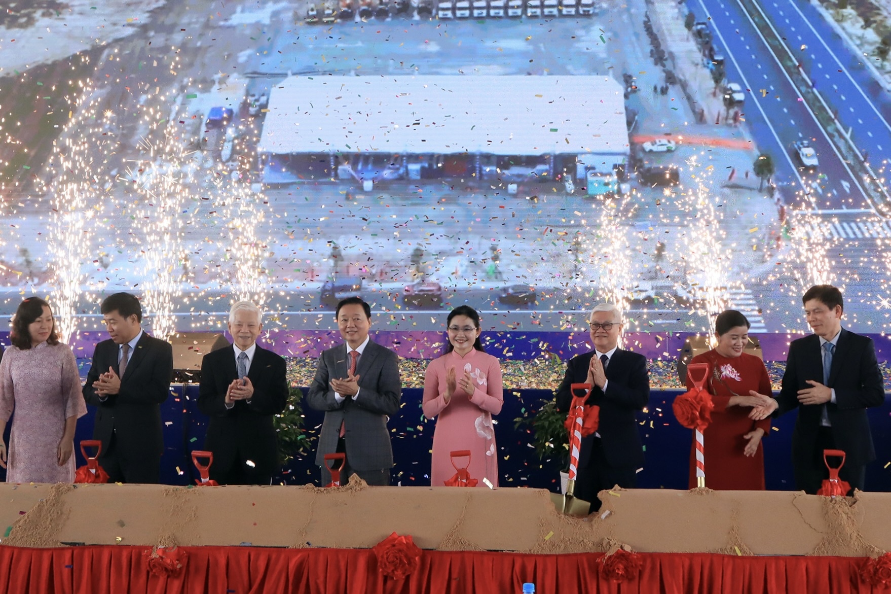 Khoi cong cao toc noi TP.HCM - Binh Duong - Binh Phuoc hinh anh