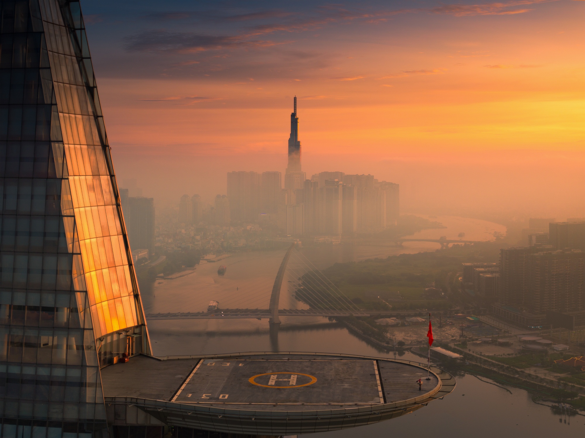 'Trung tam tai chinh TP.HCM phai canh tranh voi Singapore, Hong Kong' hinh anh