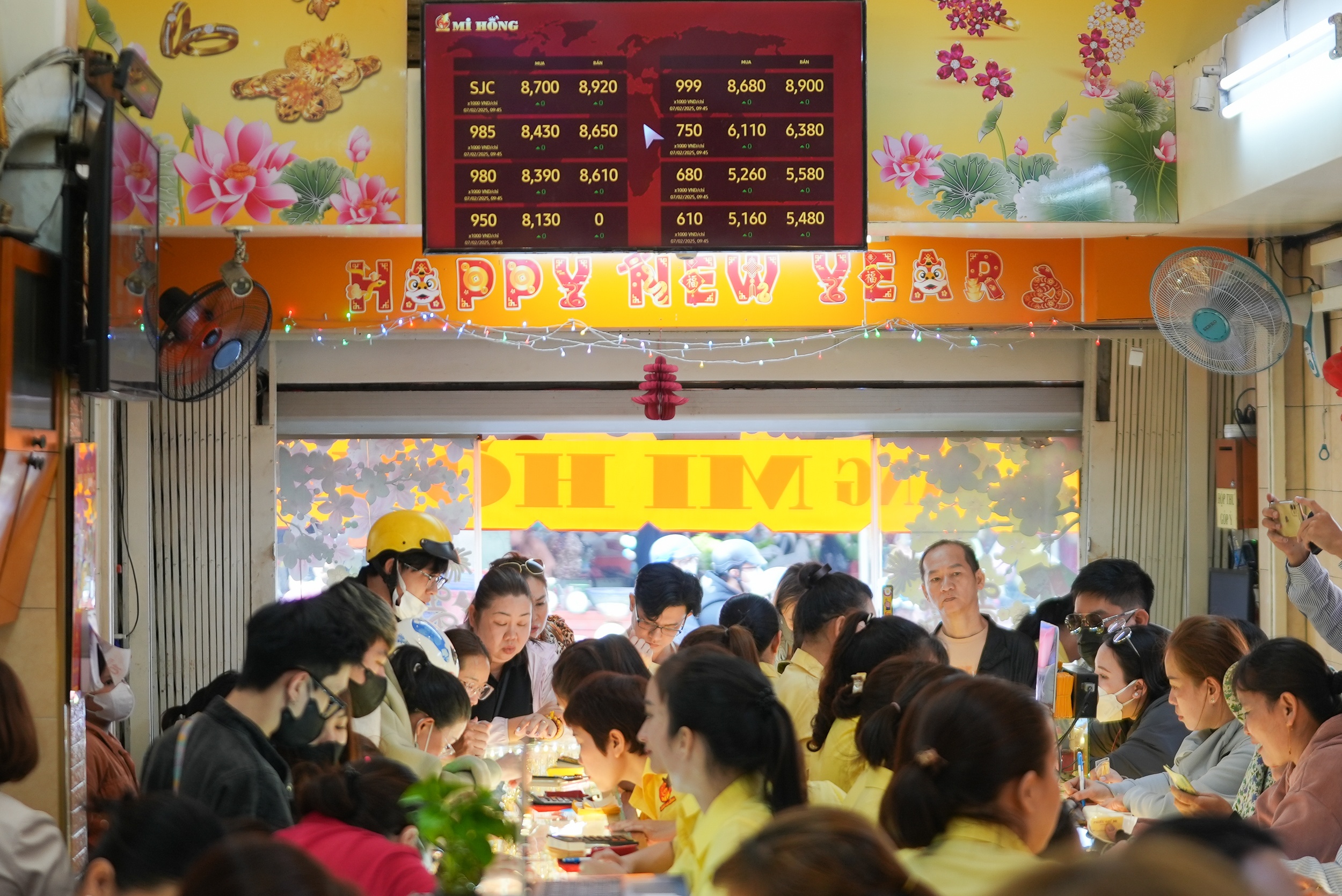 gia vang hom nay anh 5