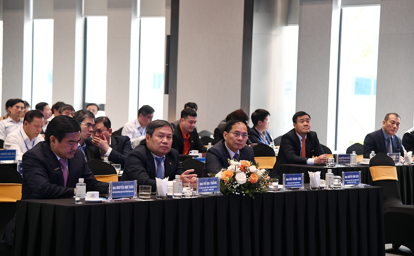 cong nghiep ho tro anh 1