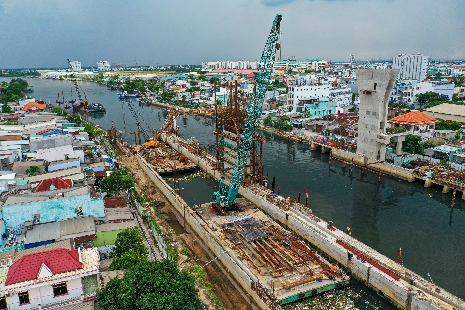 TP.HCM go vuong 86 du an, khoi thong hon 420.000 ty dong sau 5 thang hinh anh