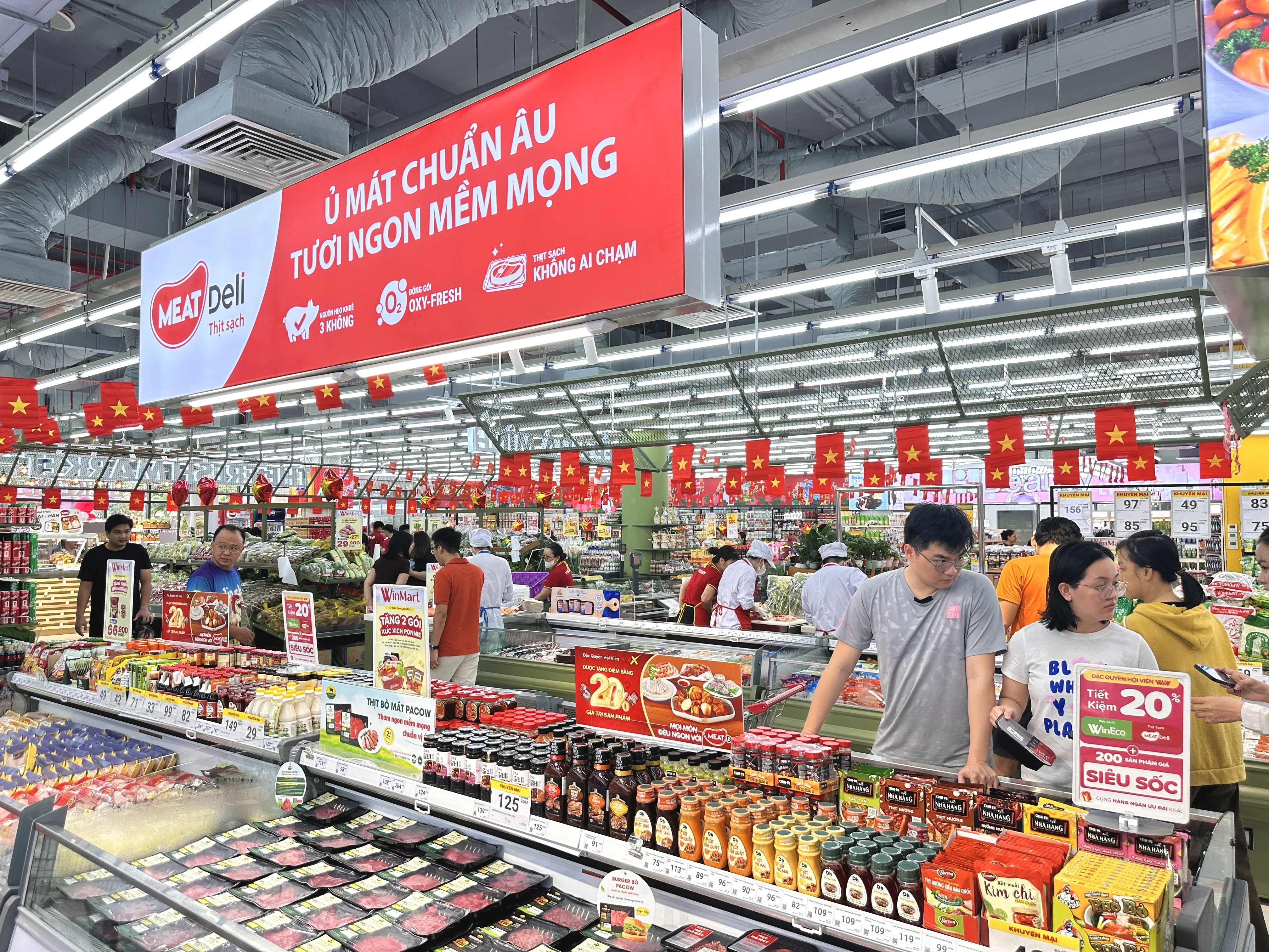 Masan lai ky luc, thu hon 1.300 ty dong tu Techcombank hinh anh