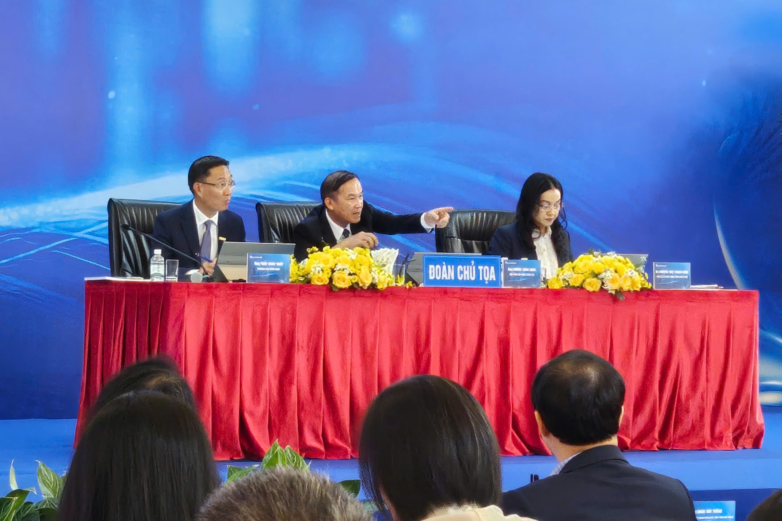 Sacombank lai quy I gan 3.700 ty, sap hoan tat tai co cau hinh anh