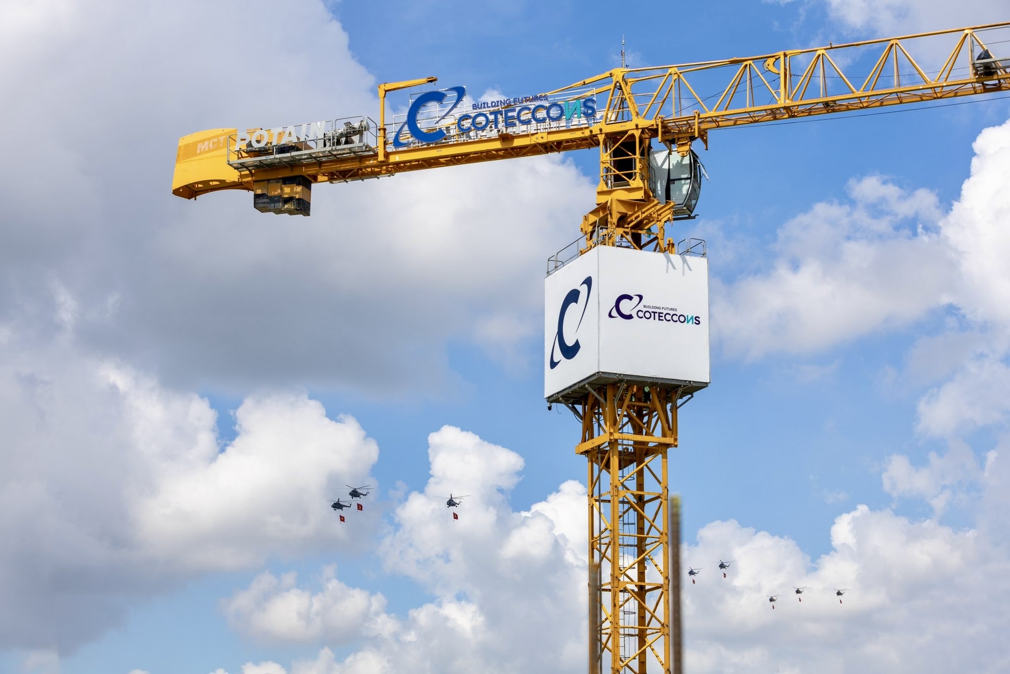 Coteccons huy dong 1.400 ty dong tu trai phieu hinh anh