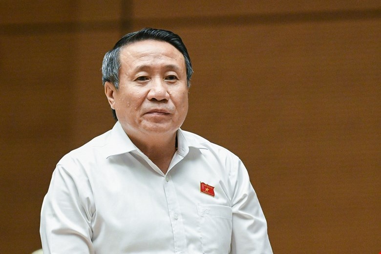 tu nhan,  doanh nhan anh 1