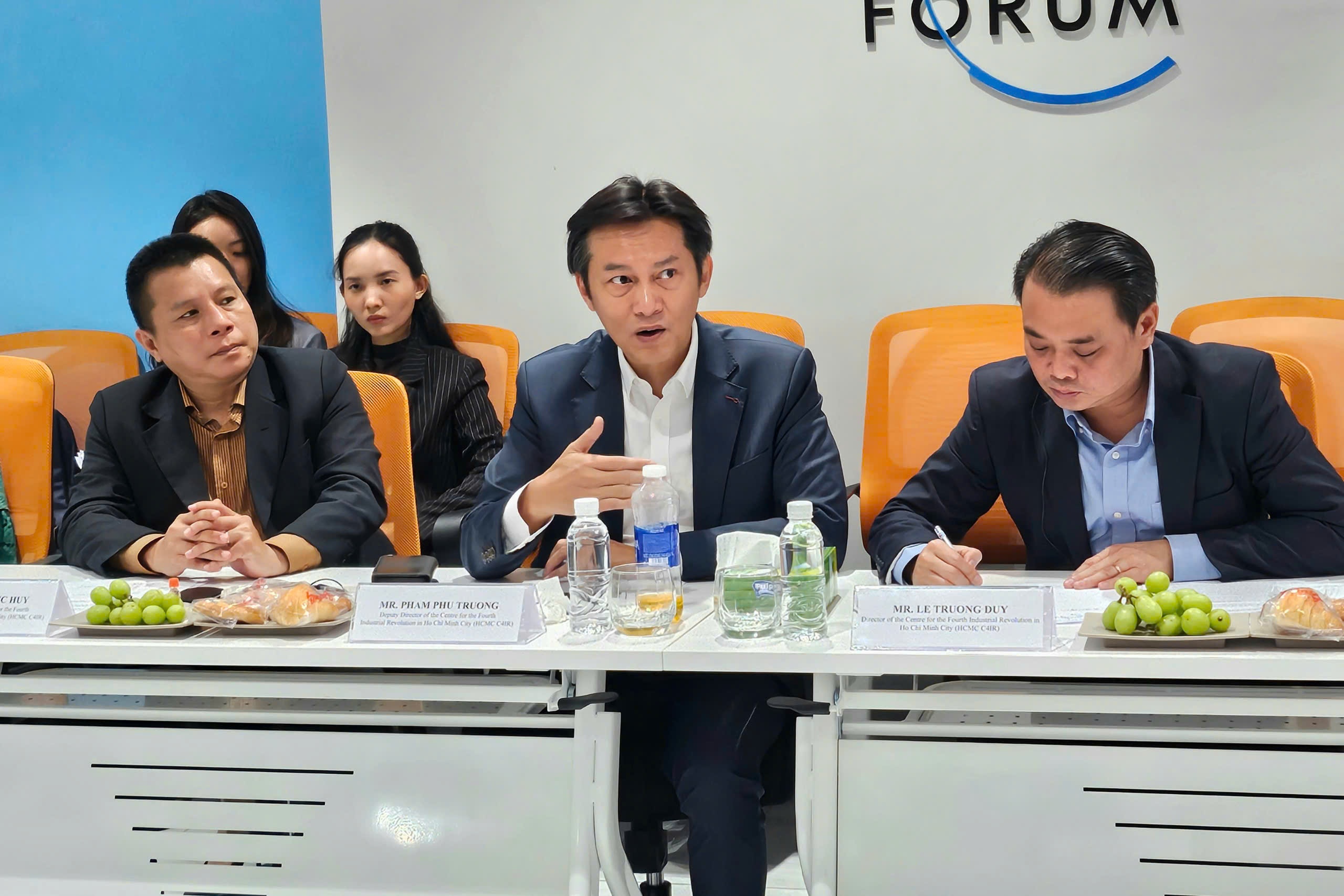 Lanh dao C4IR muon ket noi Coteccons, Viettel voi cac cong ty Phan Lan hinh anh