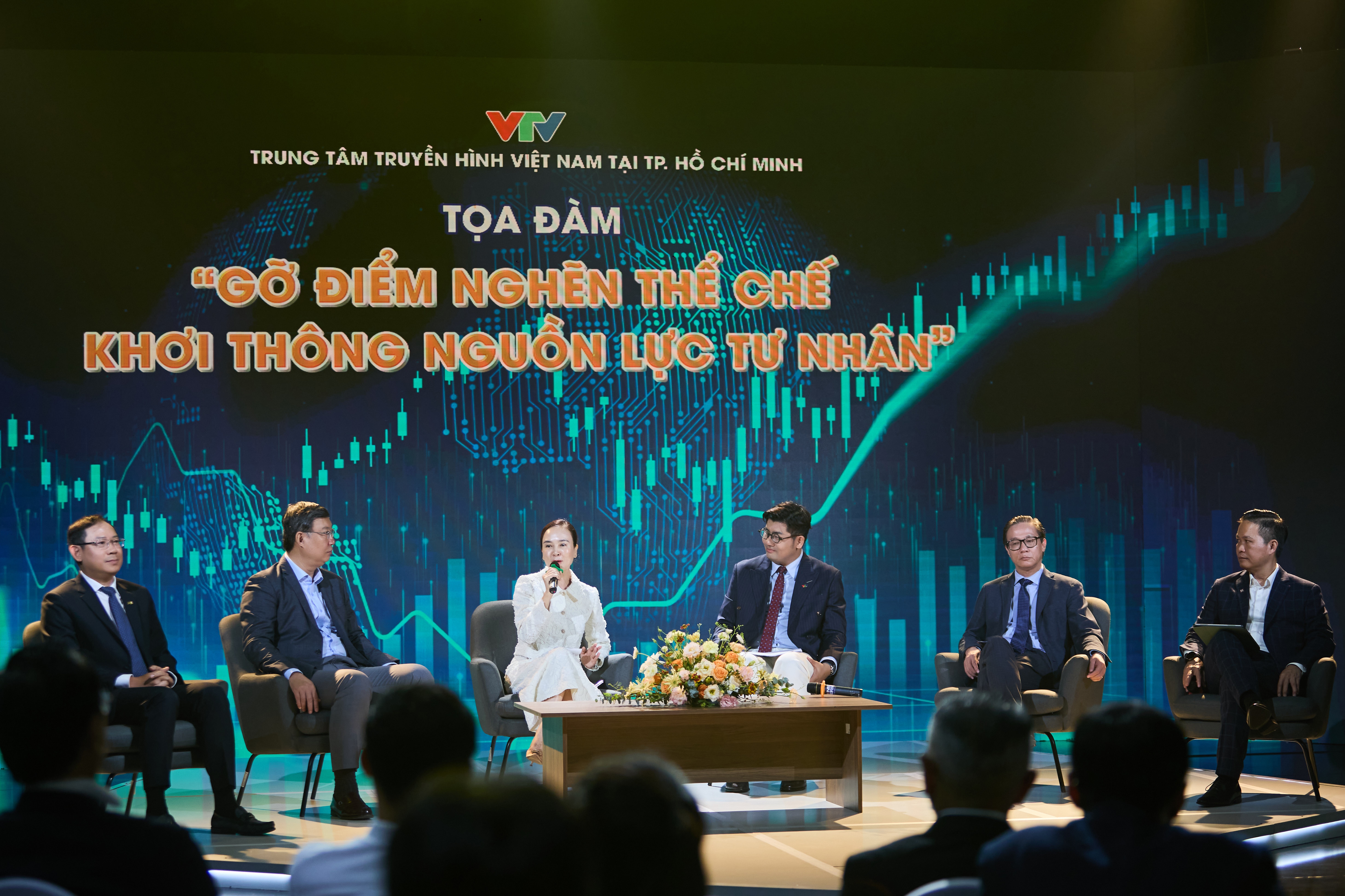 kinh te tu nhan,   T&amp;T Vina anh 2