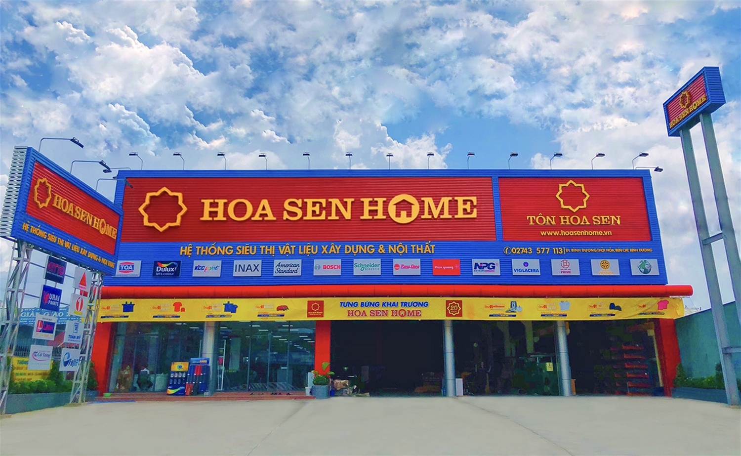Hoa Sen muon tim 500 mat bang hon 1.200 m2 de mo rong mang vat lieu hinh anh
