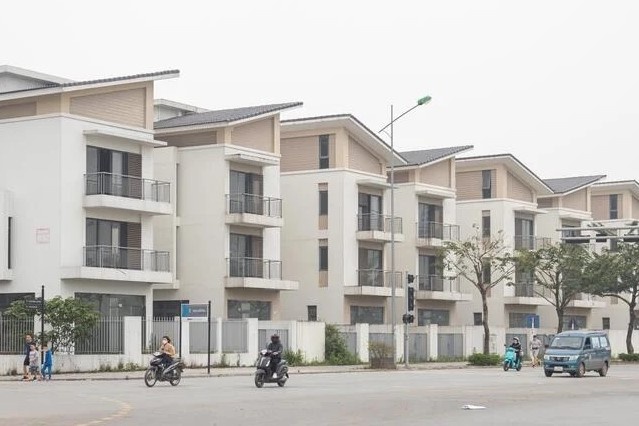 Cuoi nam nay co xay ra 'sot' dat? hinh anh