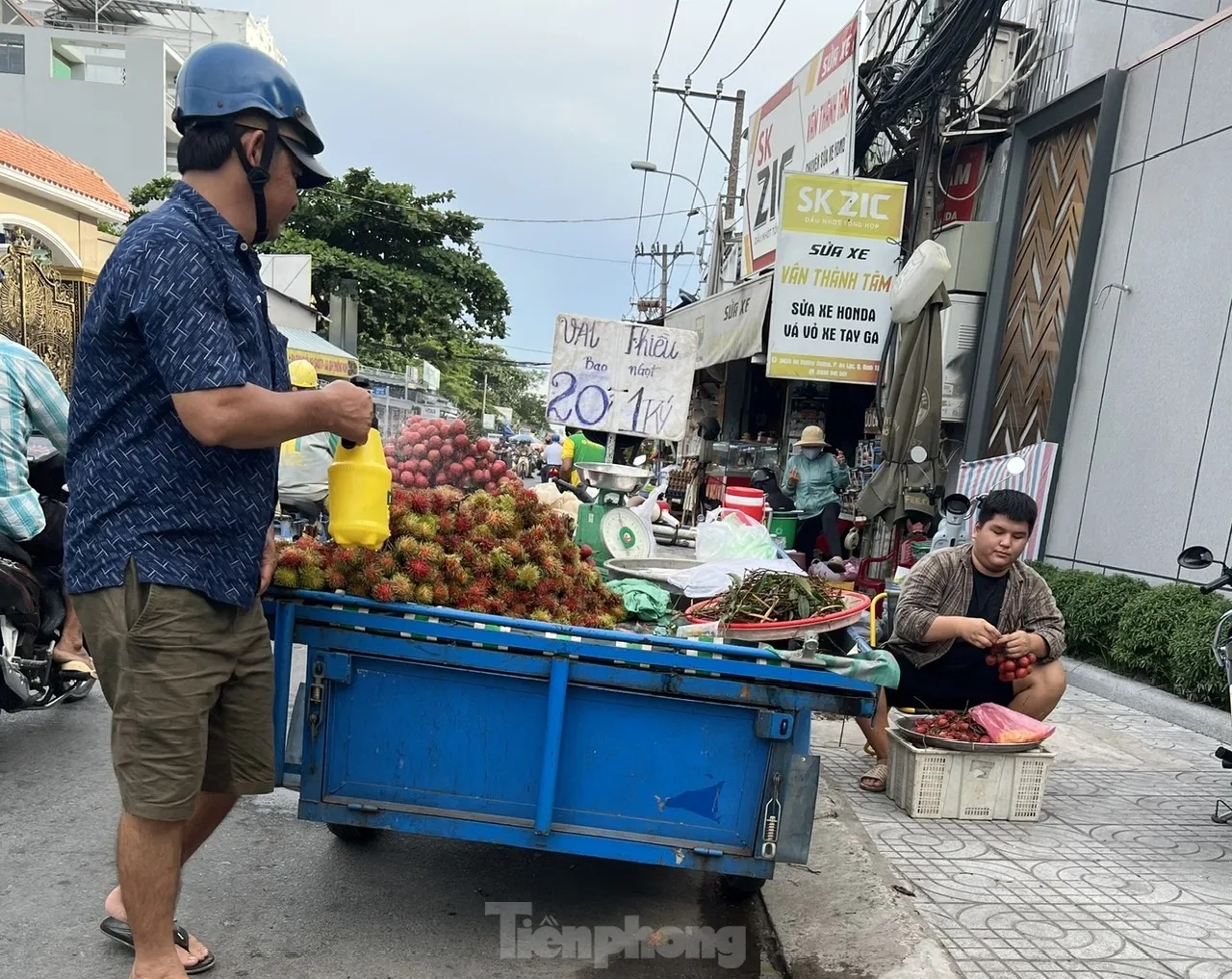 nguoi dan tphcm,  vai thieu anh 6