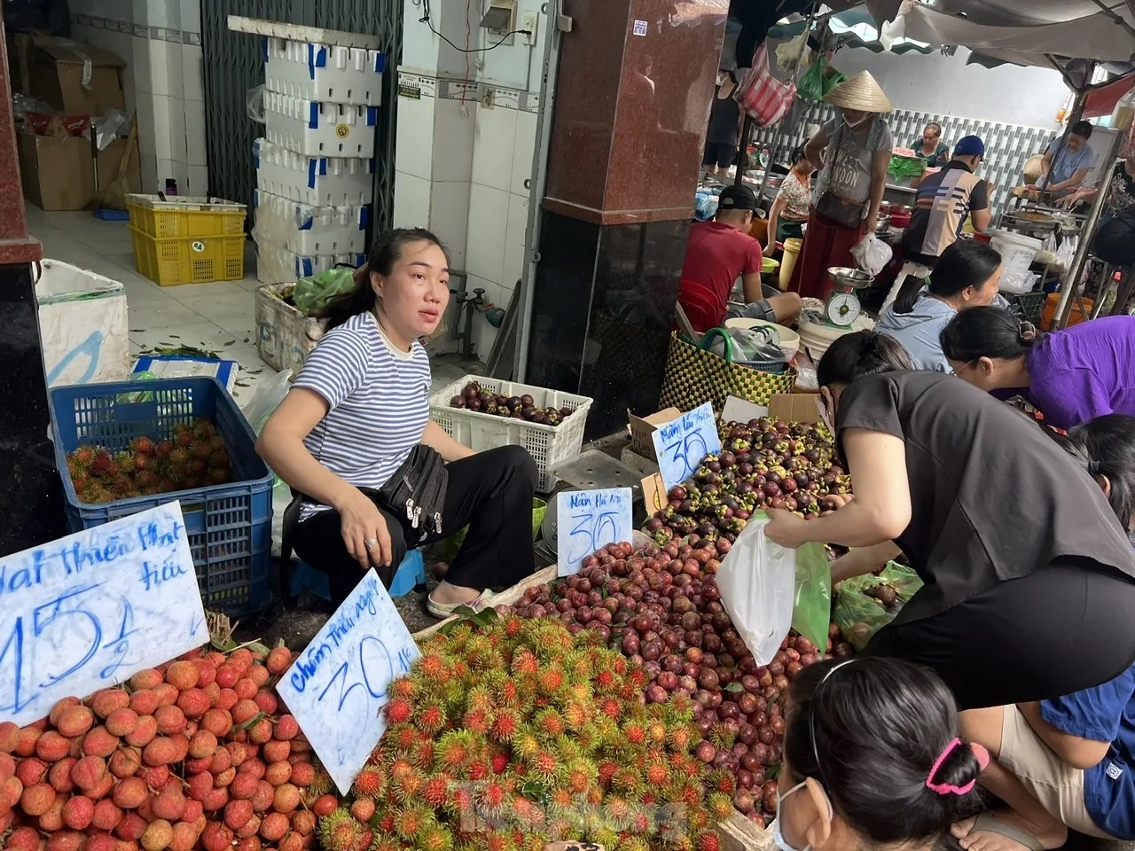 nguoi dan tphcm,  vai thieu anh 5