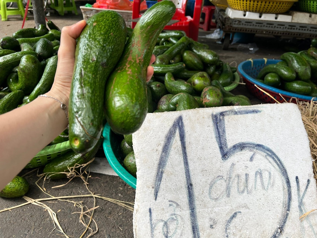 vai,  sau rieng,  man ha noi,  cho ba chieu anh 2