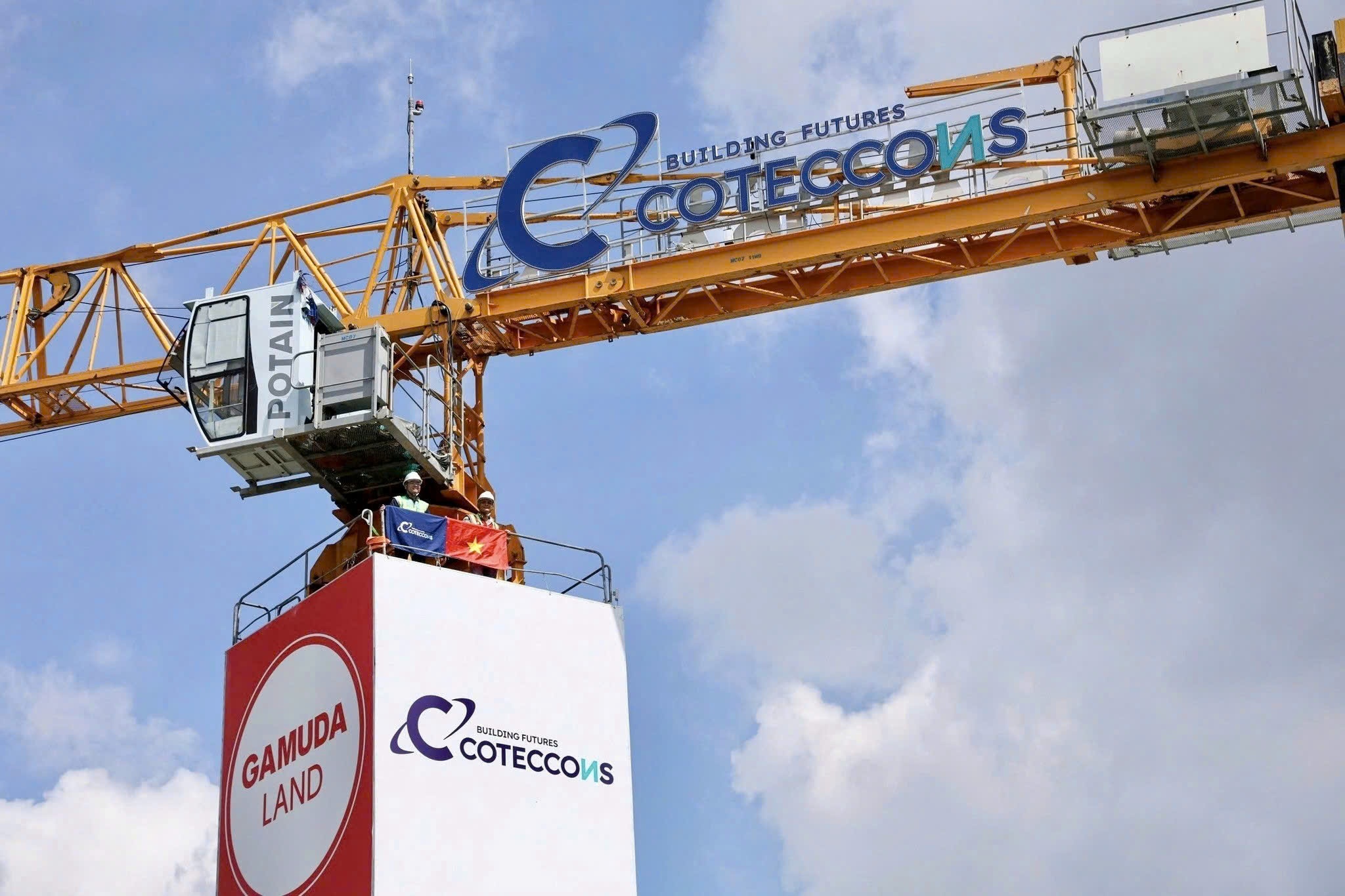 Coteccons lai cao nhat 6 nam hinh anh