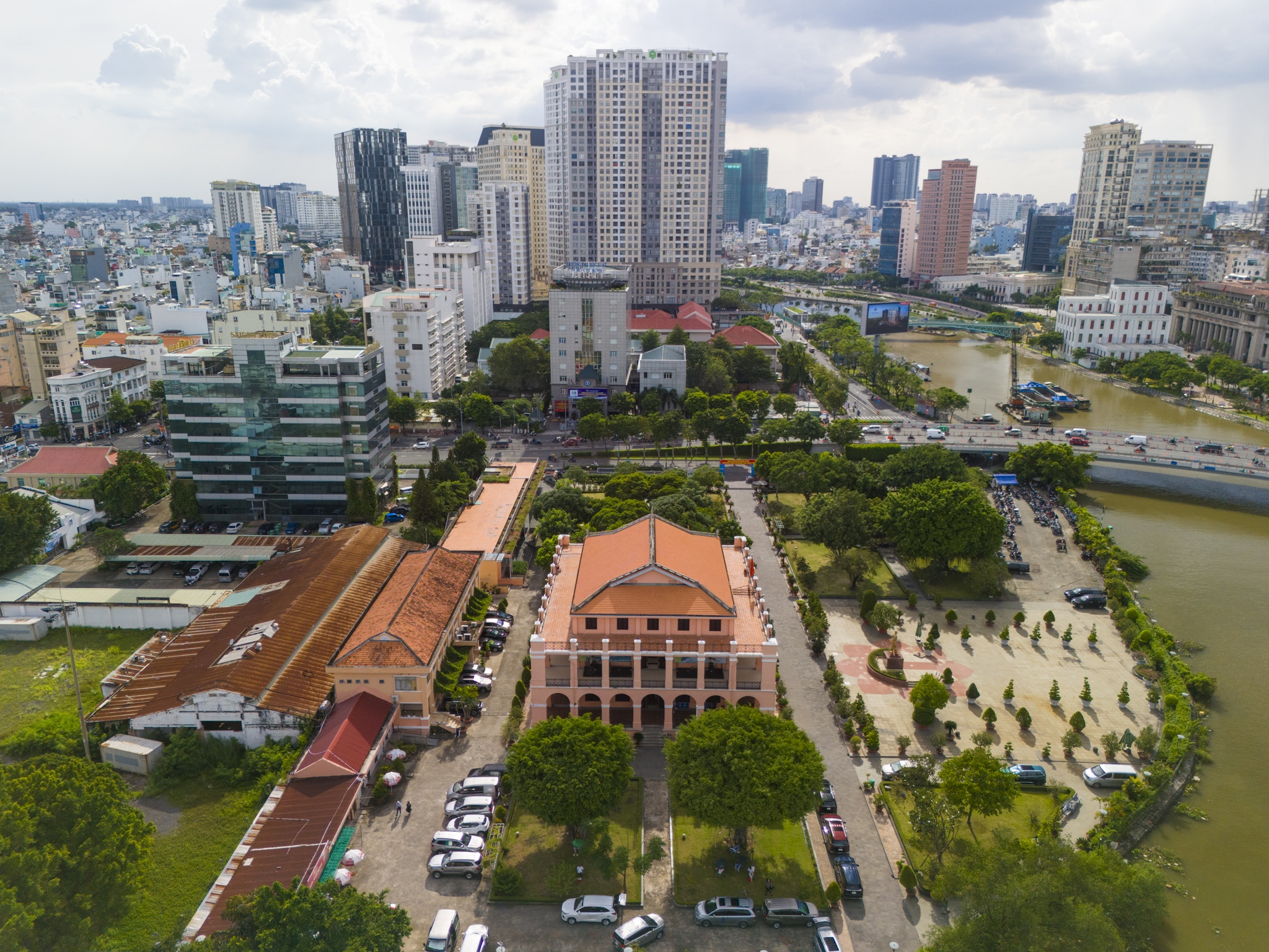 TP.HCM thuc hien quy hoach khu cang Nha Rong - Khanh Hoi hinh anh
