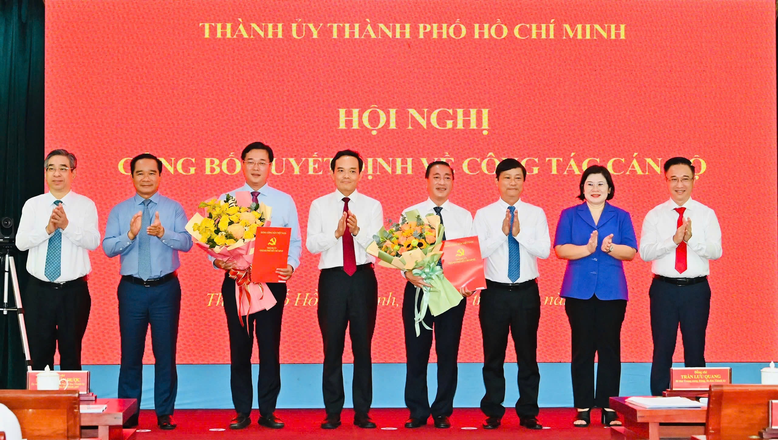 Pho bi thu Thanh uy anh 1