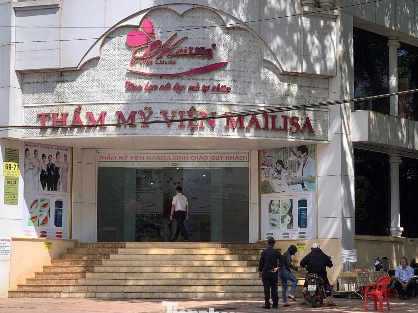 Phan Thi Mai,  Hoang Kim Khanh anh 1